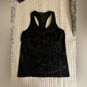 Athleta Momentum Seamless Tank (Black Paisley)